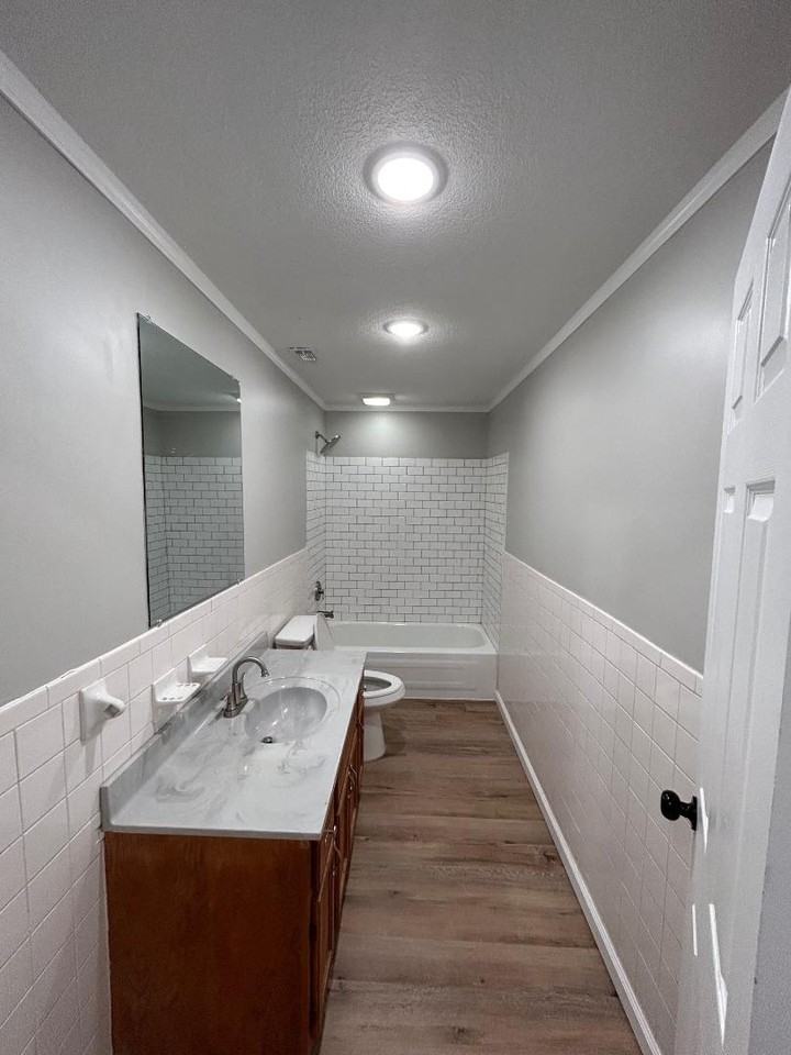 Parkview Apartments - Photo 6 of 9