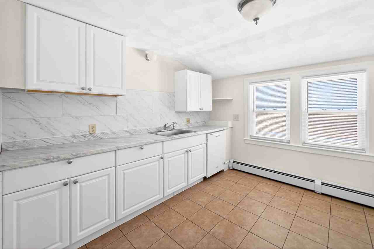 91 Wabun Ave - Photo 2 of 11