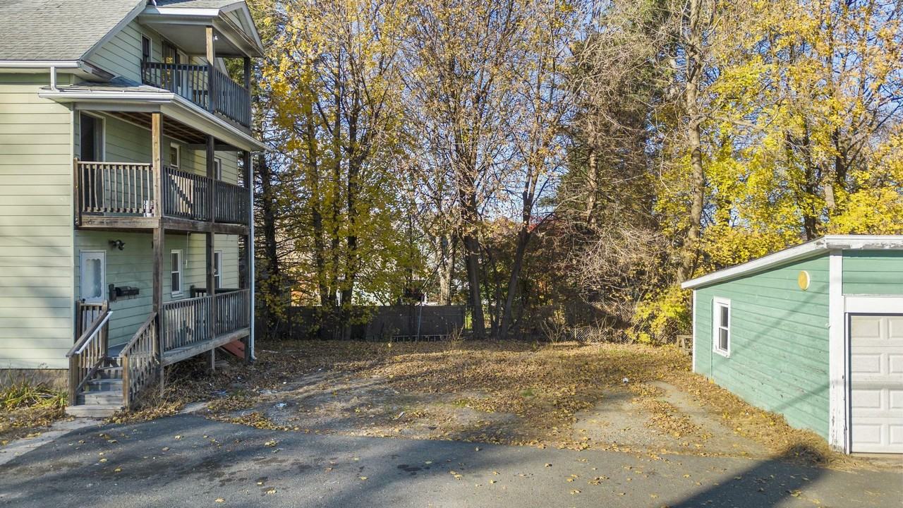 50 Hillside Pl #3 - Photo 4 of 15