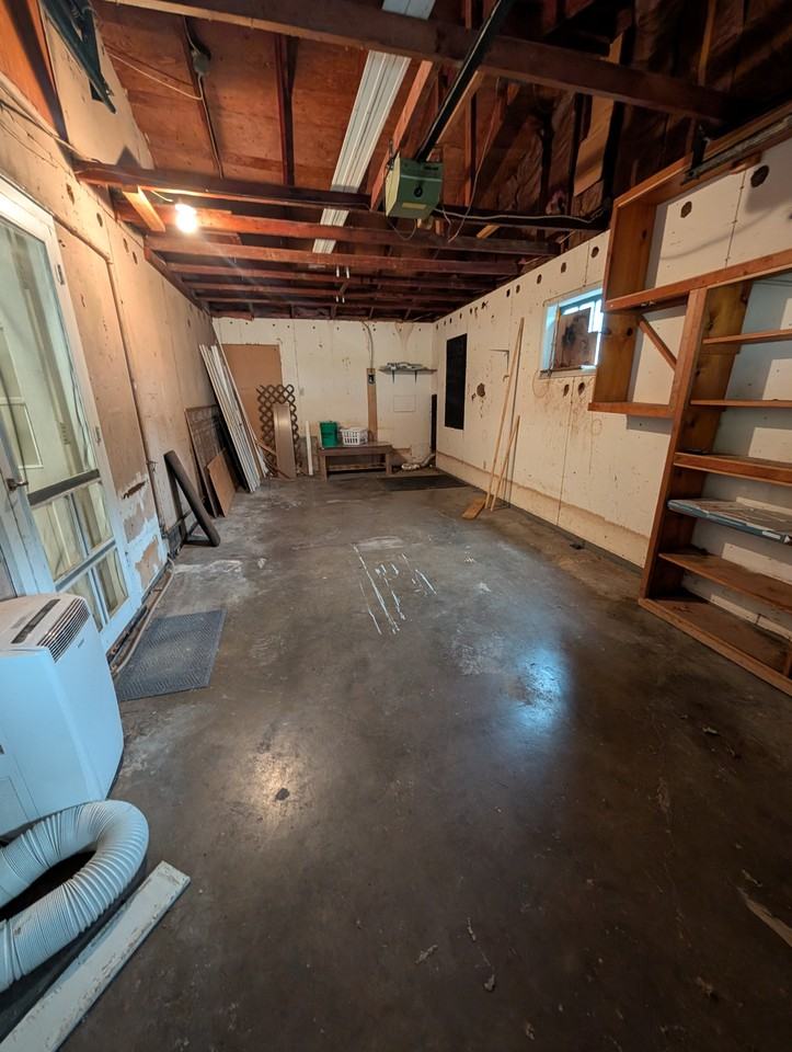 1533 Sw 23rd Park #1 - Photo 7 of 19