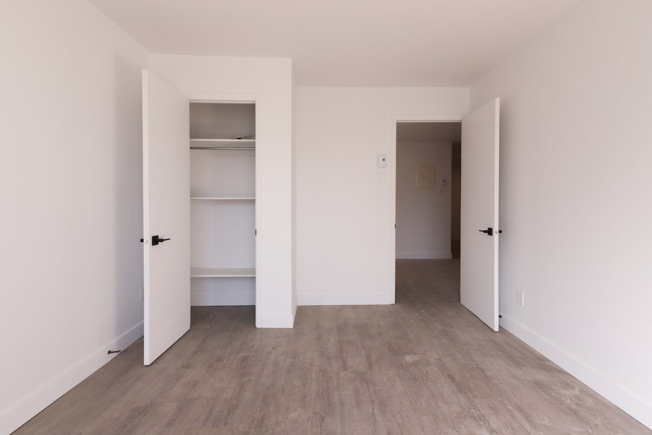 2591 Rue Davidson - Photo 6 of 11