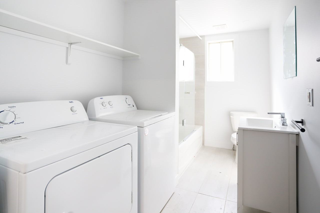 2591 Rue Davidson - Photo 3 of 11