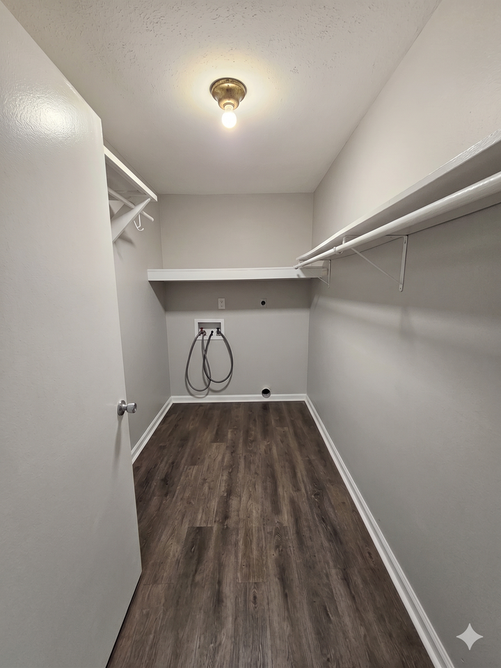 200 Rue Basin #4 - Photo 3 of 5