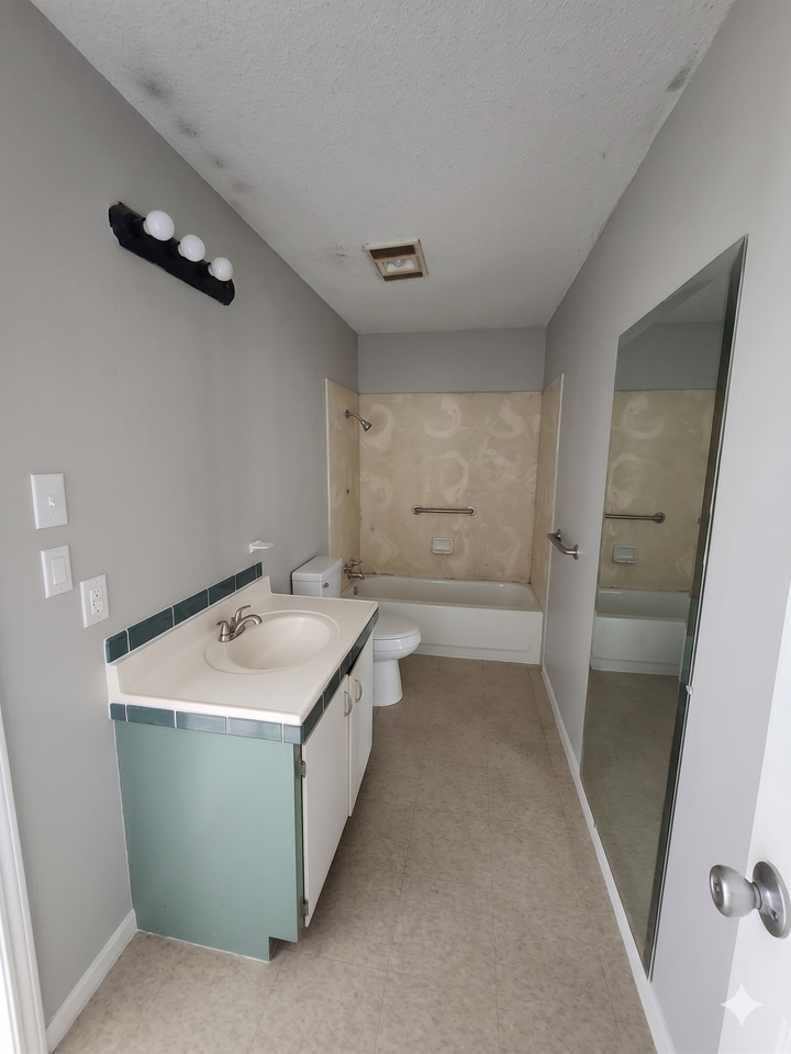 200 Rue Basin #4 - Photo 4 of 5
