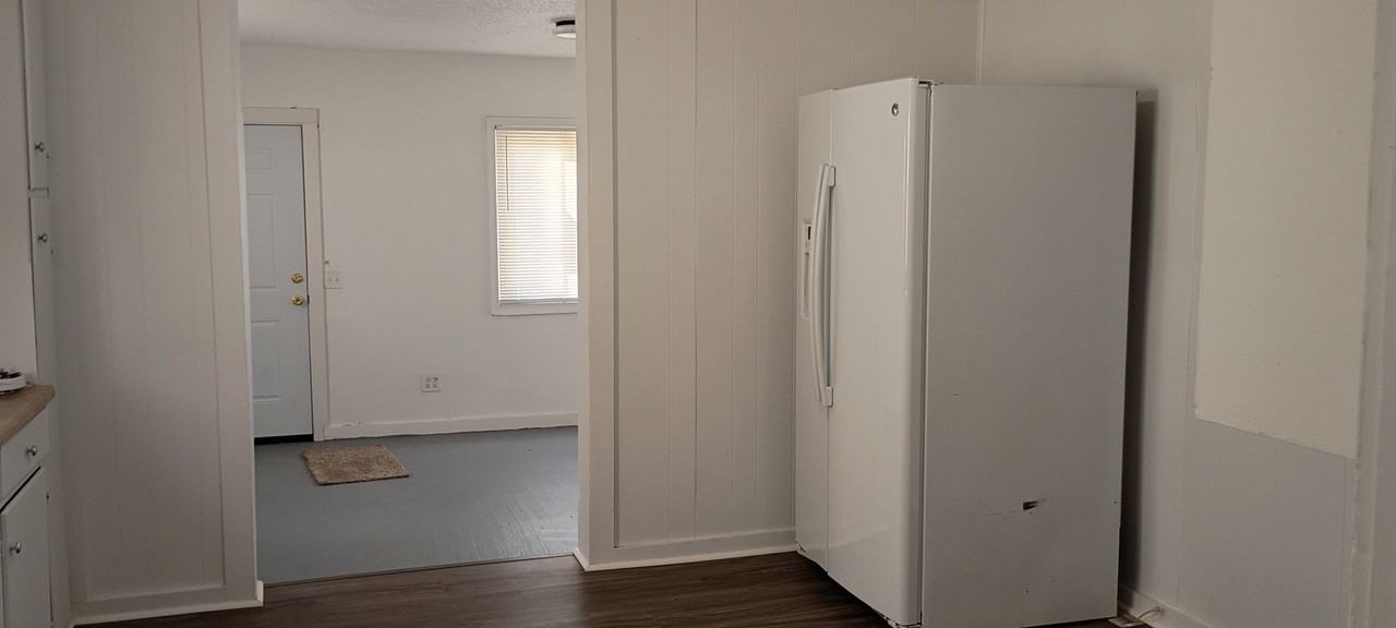 308 Wilson St - Photo 7 of 20