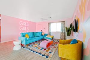 featured image of 7840 E Belleview St
