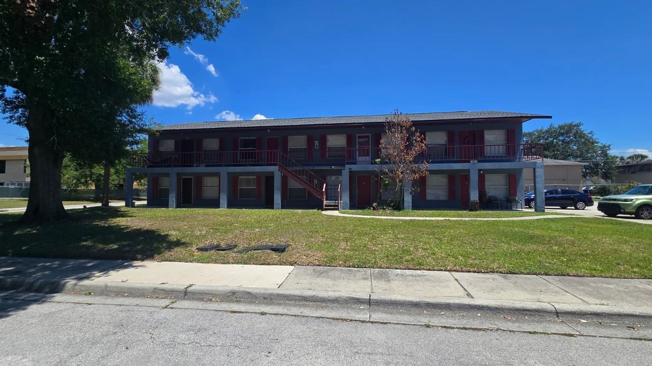 1802 Barton Dr, Kissimmee 34741 - Photo 2 of 2