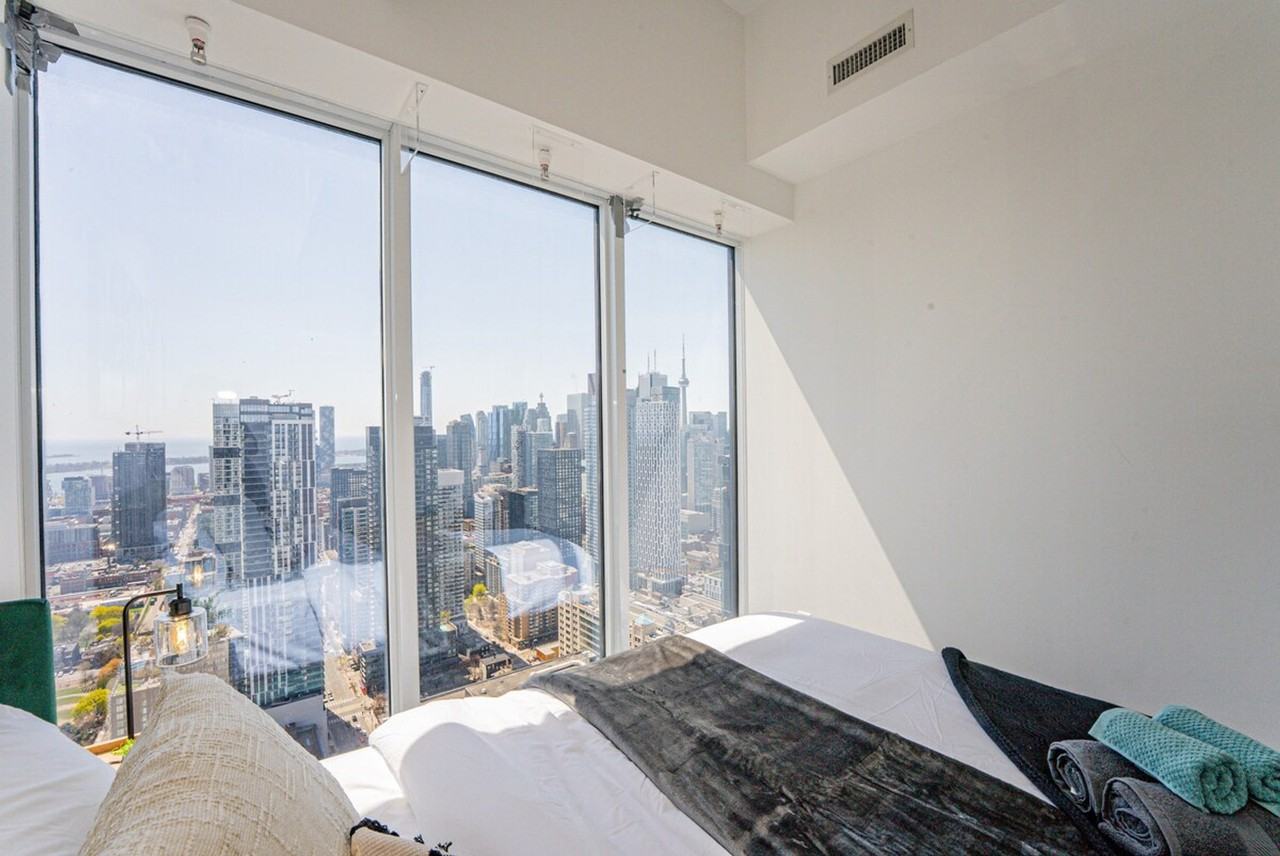 319 Jarvis St #1532802P - Photo 7 of 19
