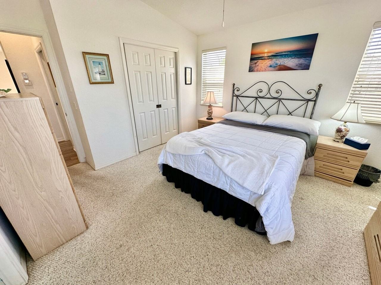 397 Nettles Blvd #1537494P - Photo 4 of 19