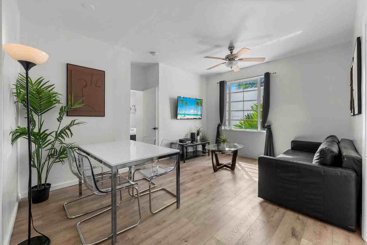 821 Ocean Ct #1540438P - Photo 2 of 17