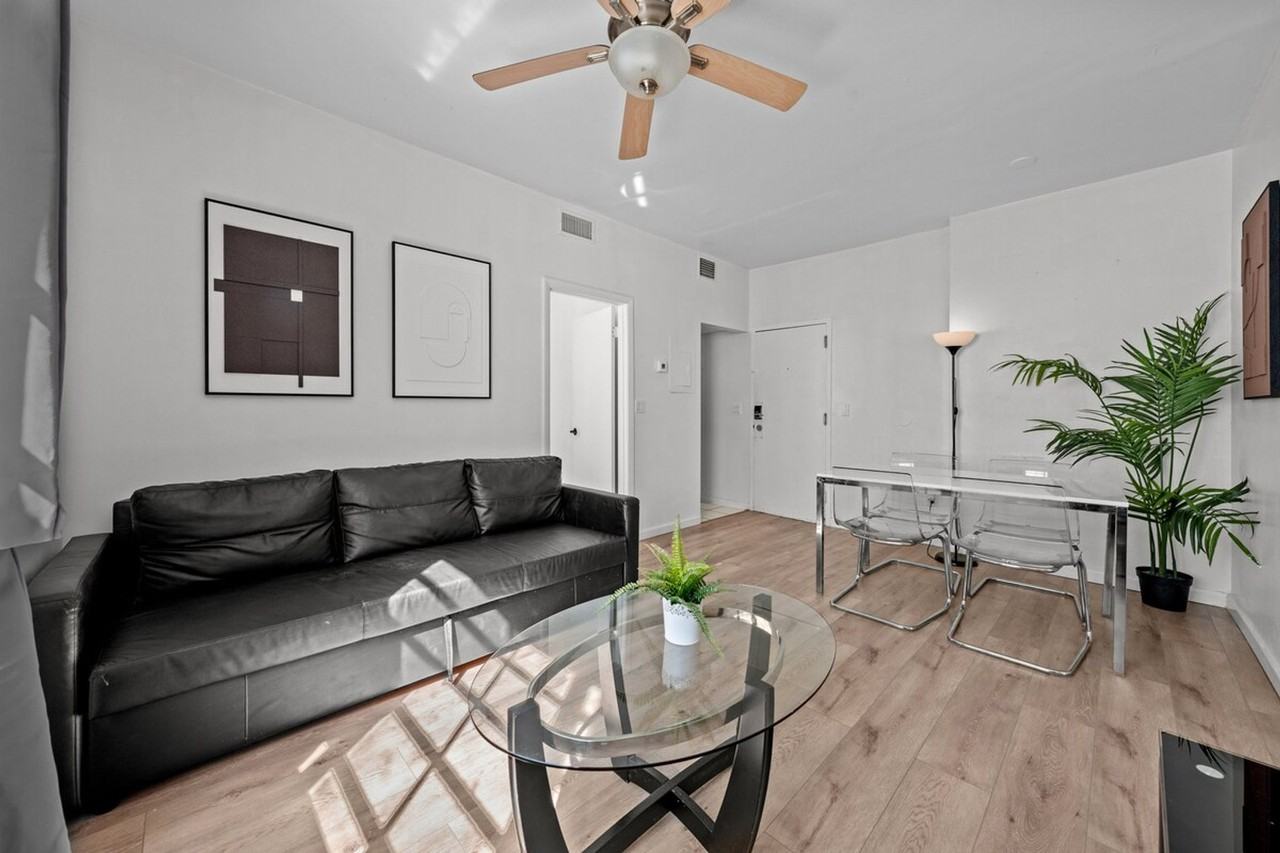 821 Ocean Ct #1540438P - Photo 3 of 17