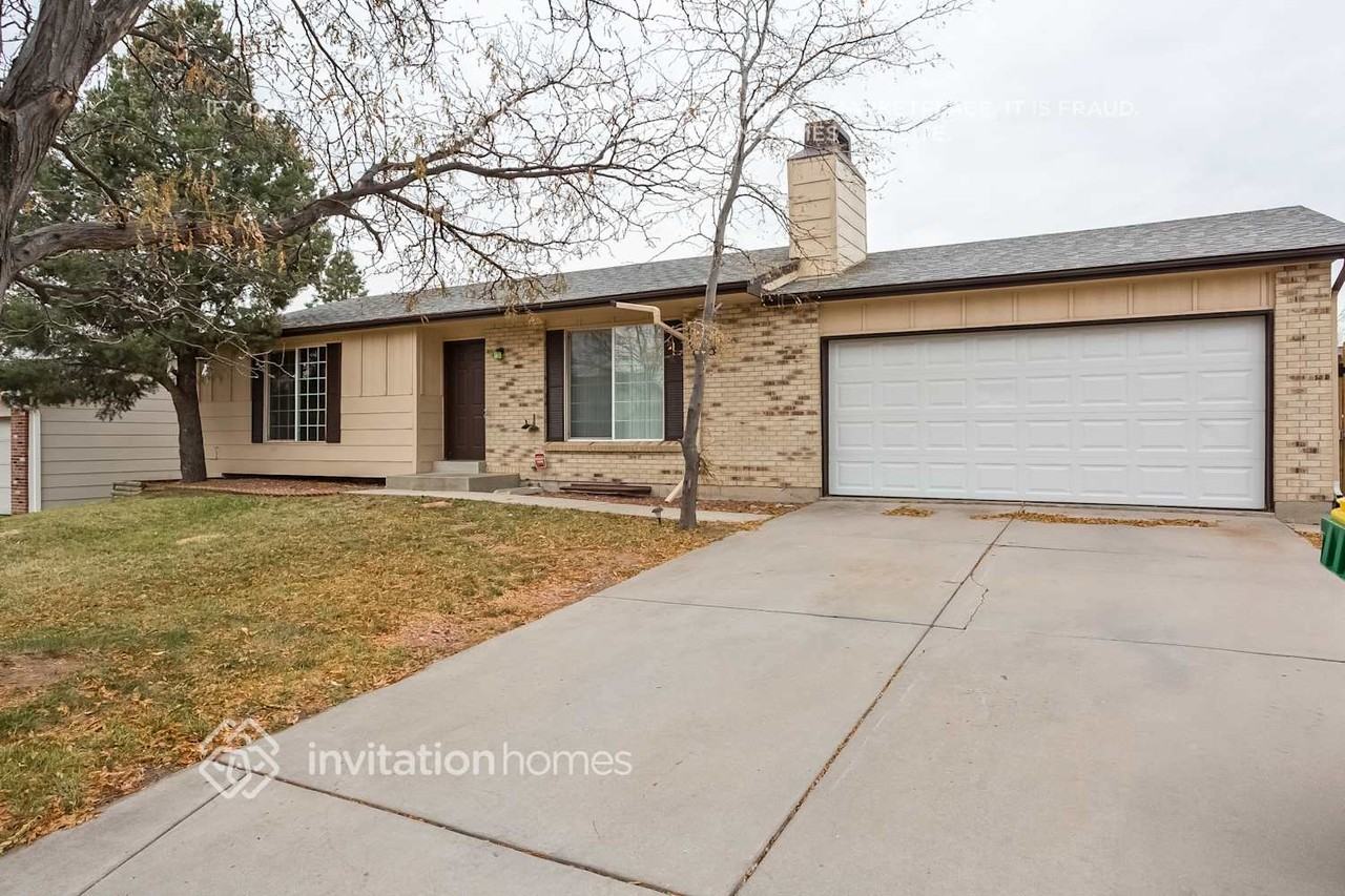 17474 E Louisiana Ave - Photo 2 of 21