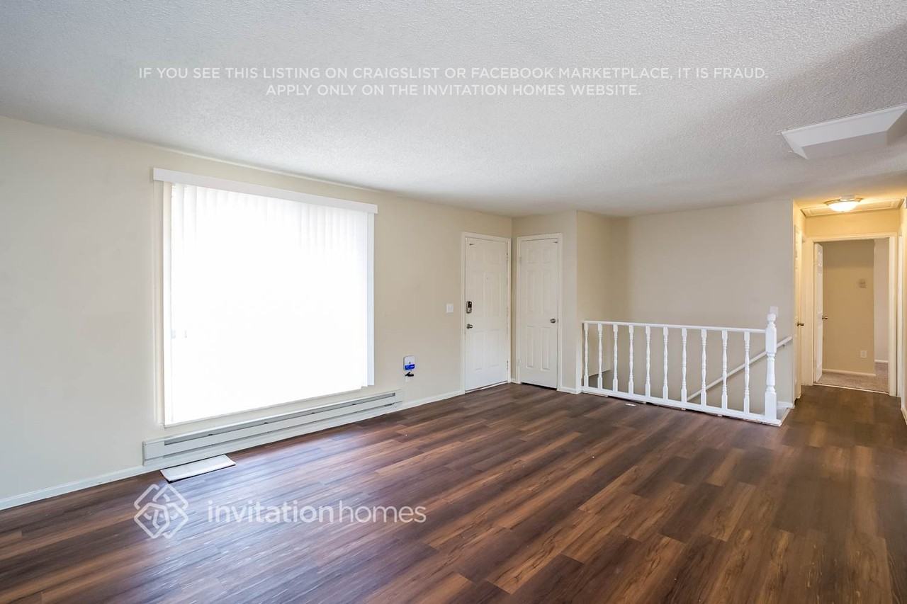 17474 E Louisiana Ave - Photo 4 of 21