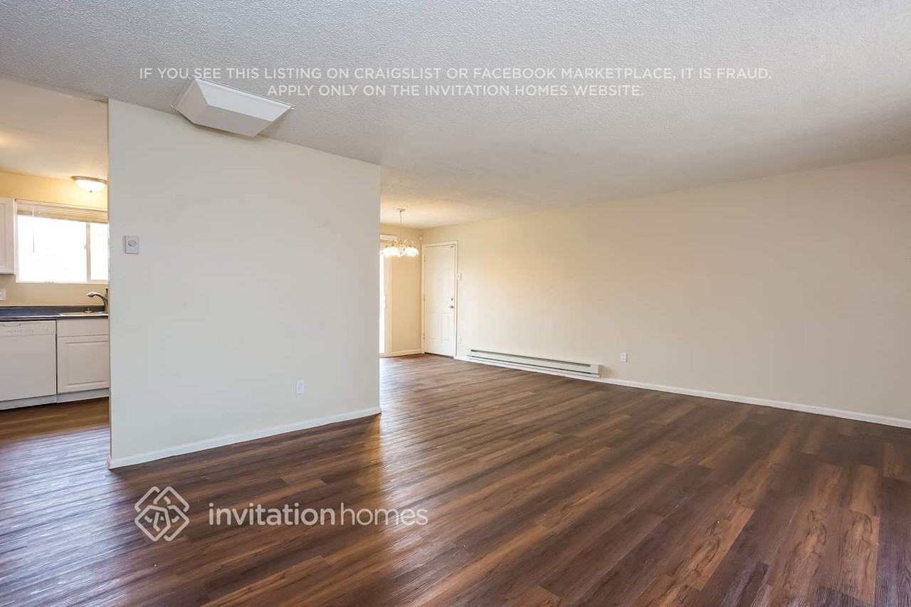 17474 E Louisiana Ave - Photo 6 of 21