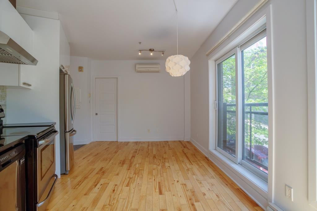 1290 Rue Sherbrooke Est #103 - Photo 4 of 15