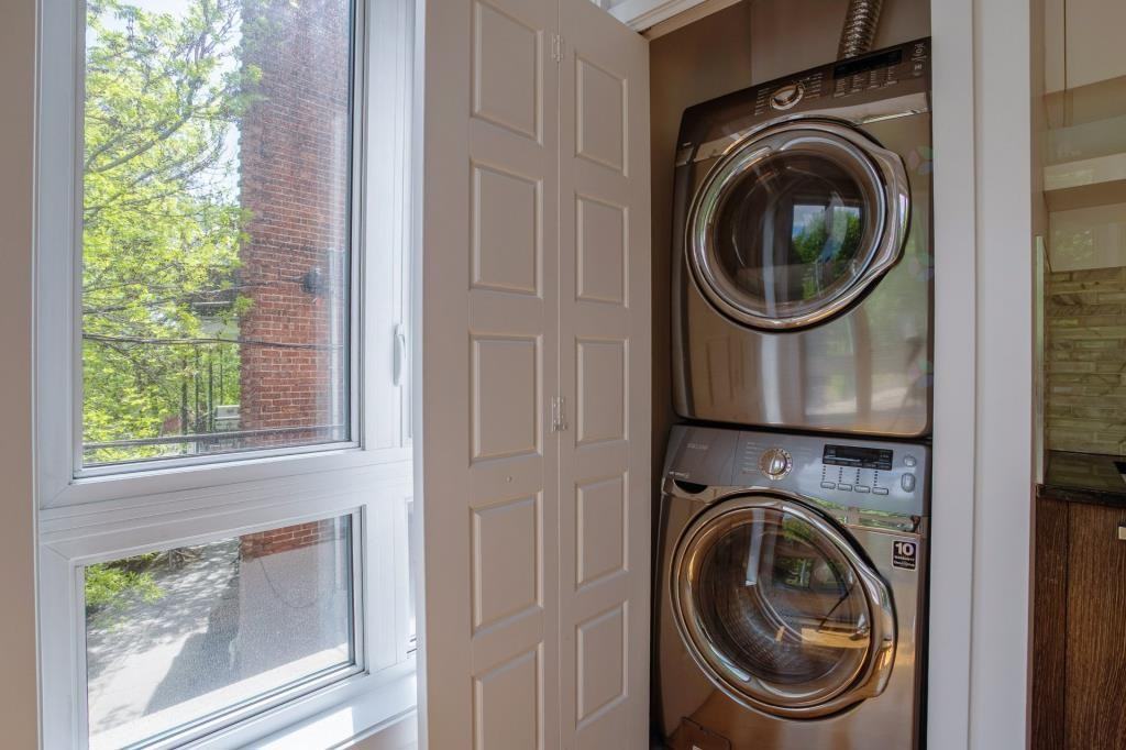 1290 Rue Sherbrooke Est #103 - Photo 5 of 15