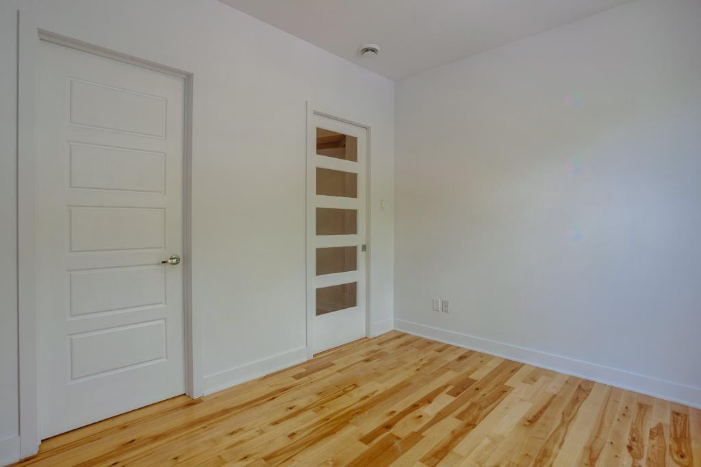1290 Rue Sherbrooke Est #103 - Photo 6 of 15