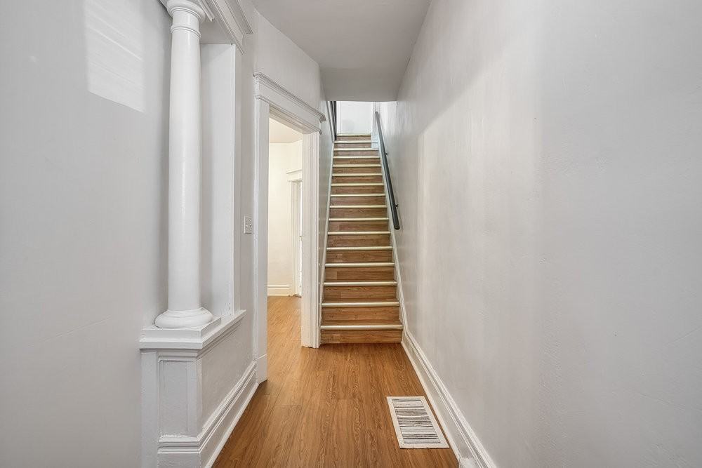 151 Broadview Avenue - Photo 3 of 30