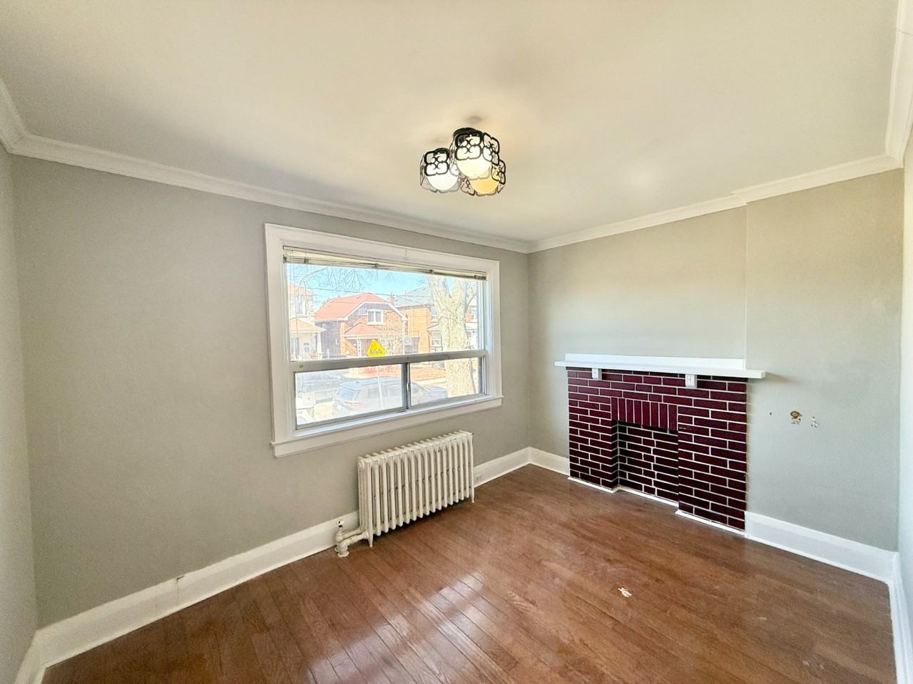 465 Glenholme Avenue #1 - Photo 4 of 9