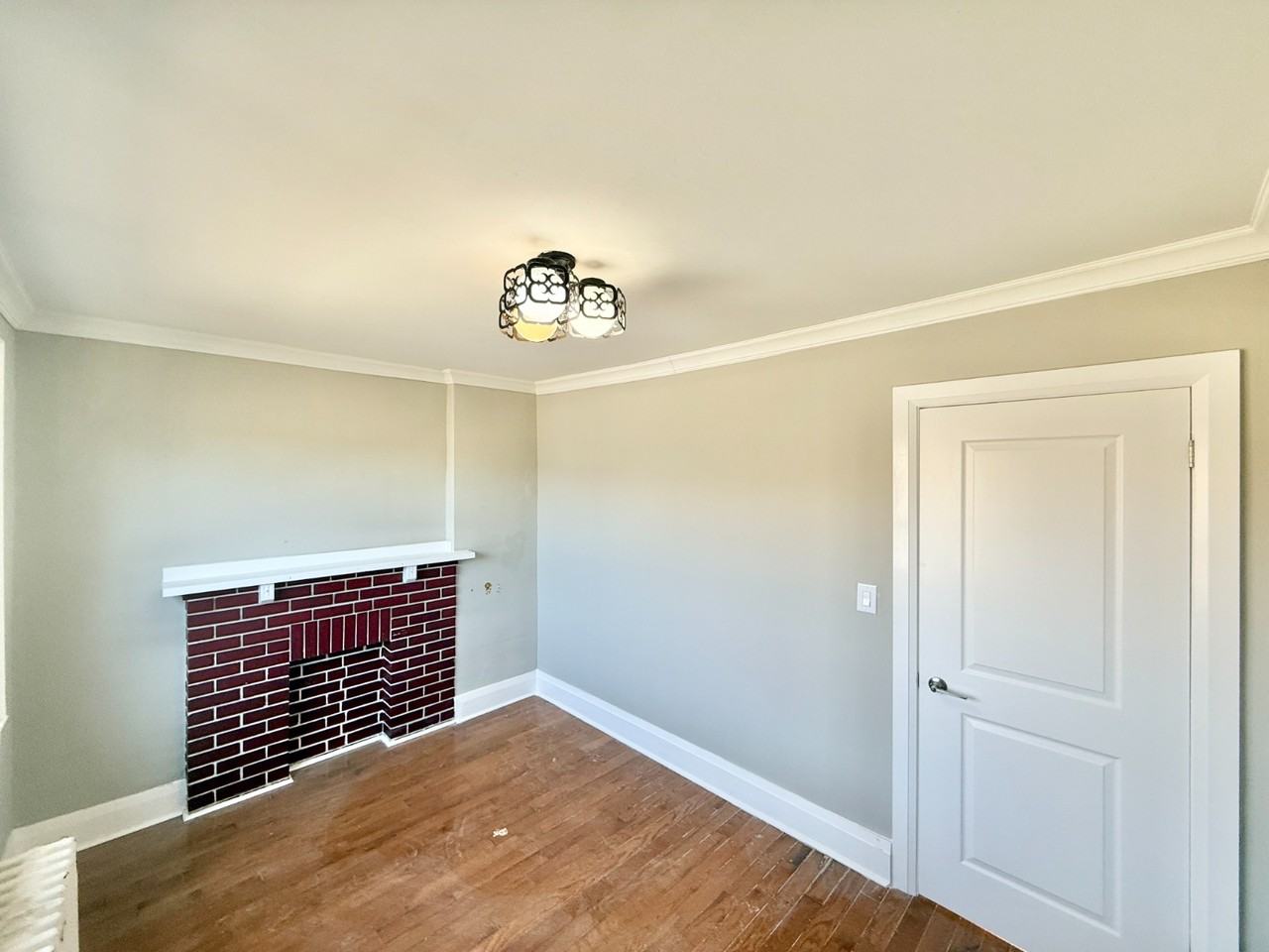 465 Glenholme Avenue #1 - Photo 5 of 9