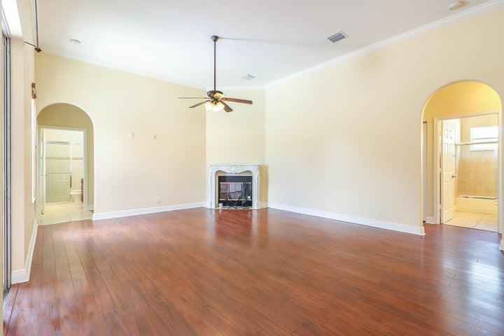 15137 85th Avenue North - Photo 5 of 8