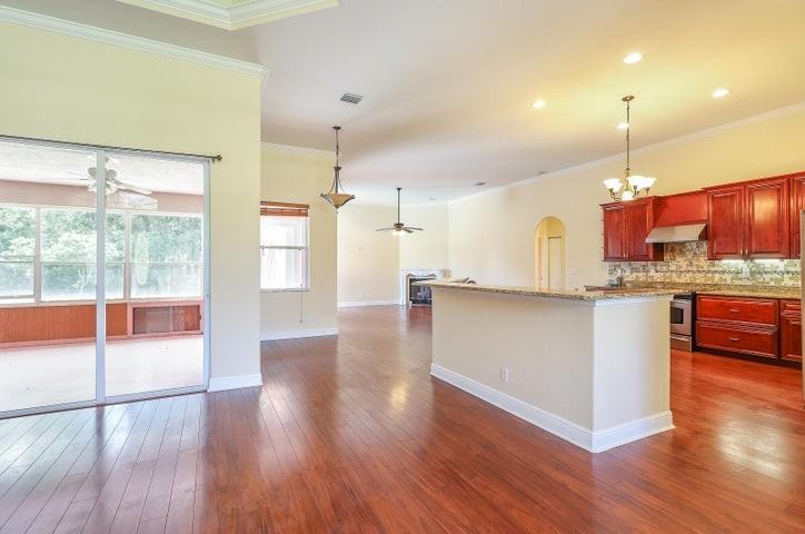 15137 85th Avenue North - Photo 7 of 8