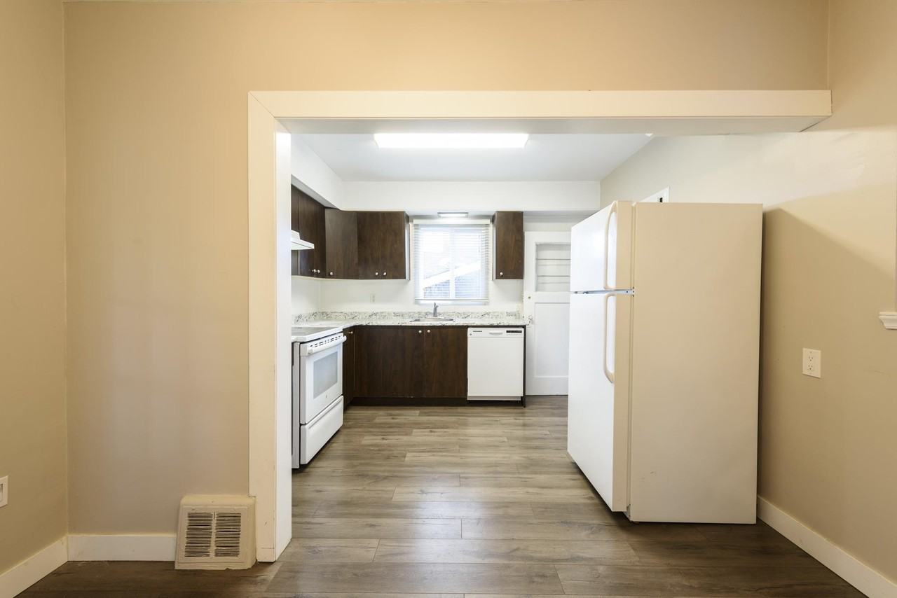 4525 Knight Street - Photo 8