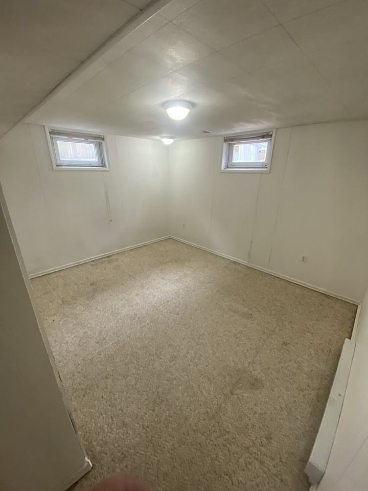 110 Barkman Avenue - Photo 6 of 13