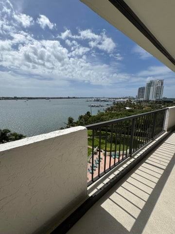 5200 North Flagler Drive - Photo 3 of 8
