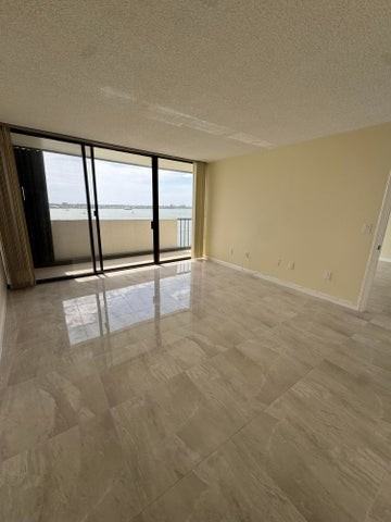 5200 North Flagler Drive - Photo 7 of 8