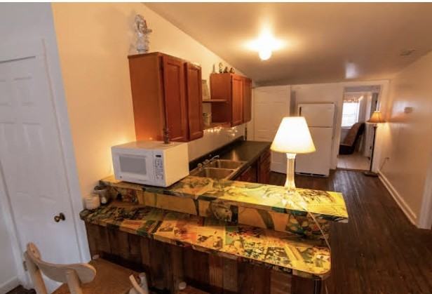 250 North Sycamore Street - Photo 6 of 7