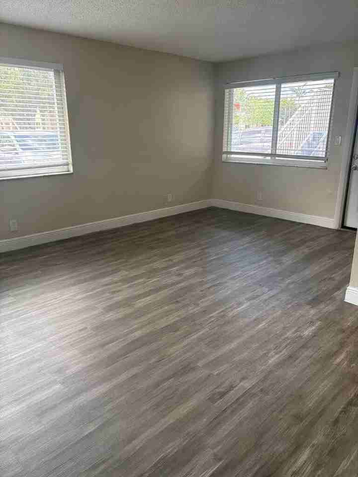 5811 Northwest 17th Place #H - Photo 2 of 5
