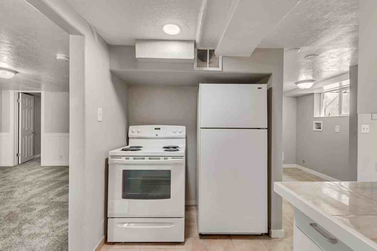 636 N Main St #B - Photo 2 of 18