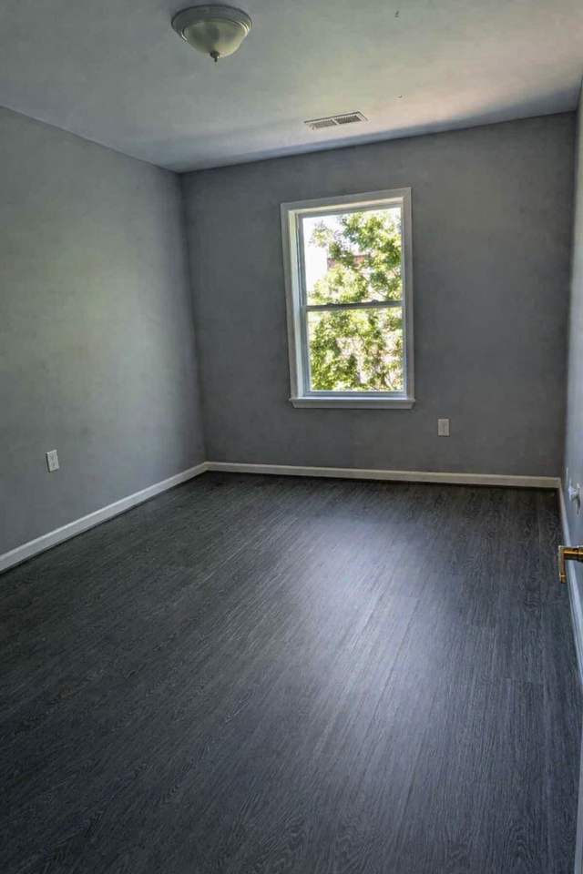 2118 E Hoffman St - Photo 7 of 14