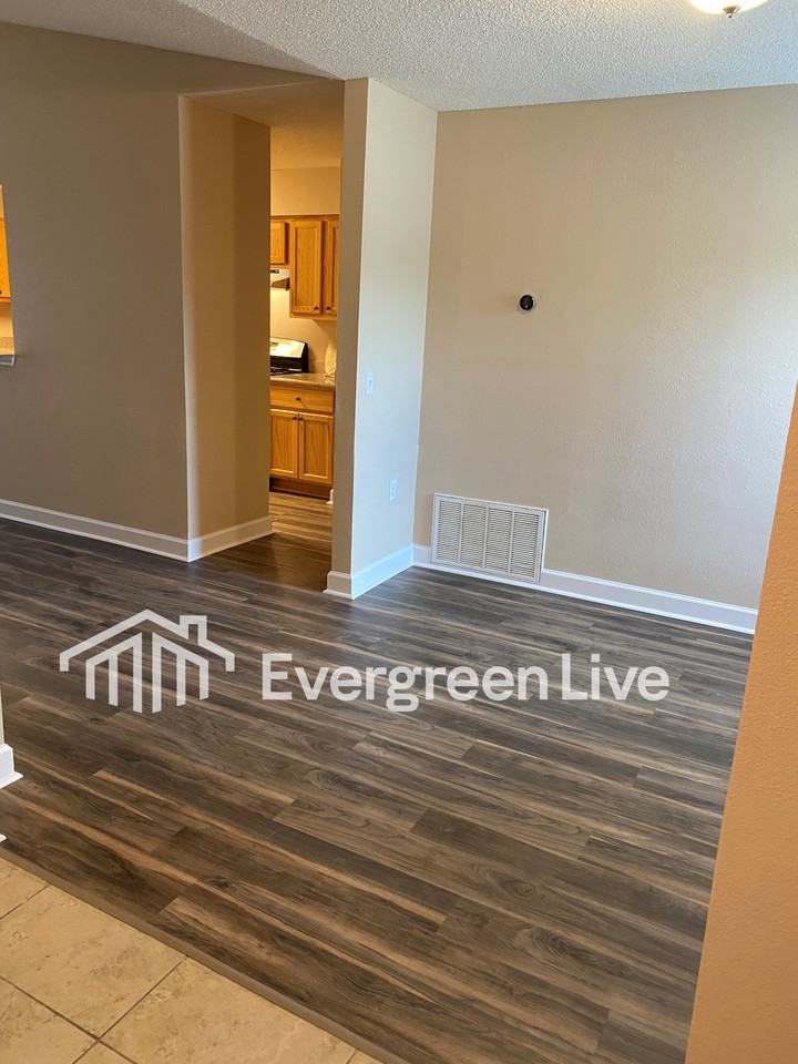 30 Laiken Ct - Photo 2 of 24