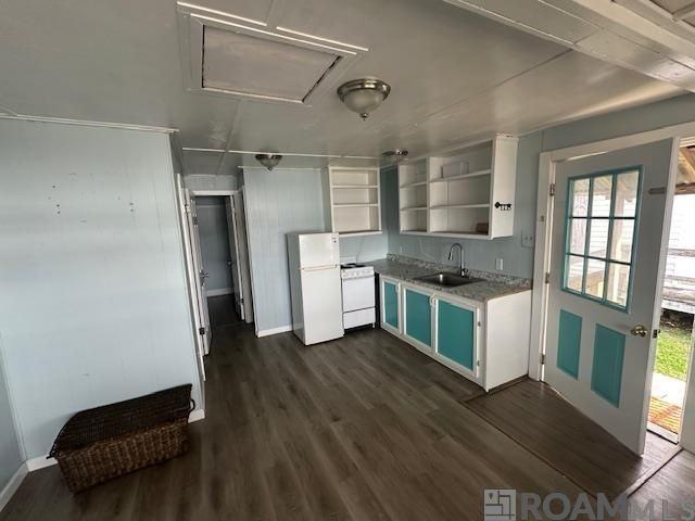 6871 Island Rd - Photo 2 of 7