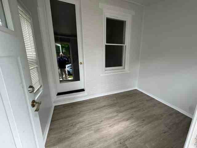 503 1/2 N Olive St - Photo 4 of 8