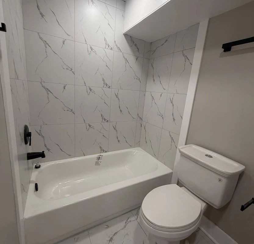 318 Norton St - Photo 3 of 9