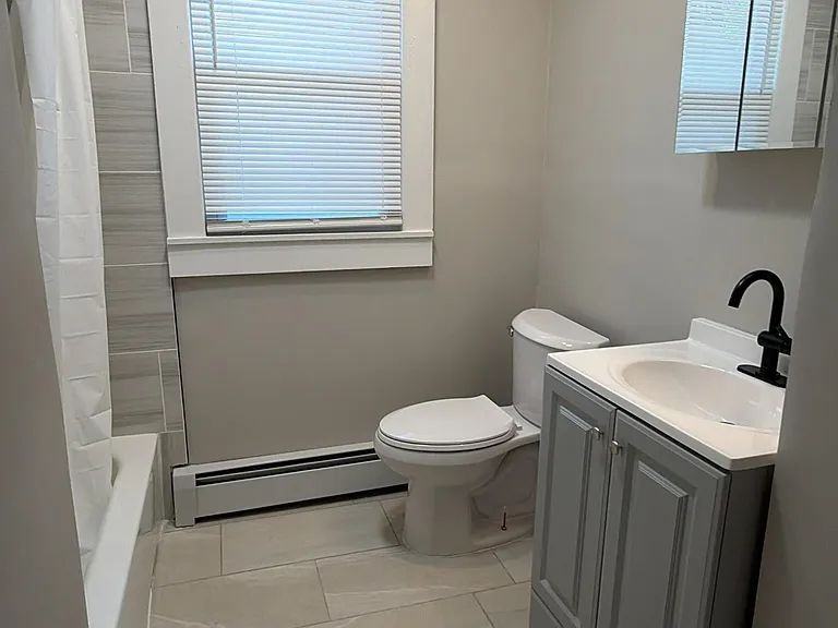 1563 Ella T Grasso Blvd - Photo 4 of 9