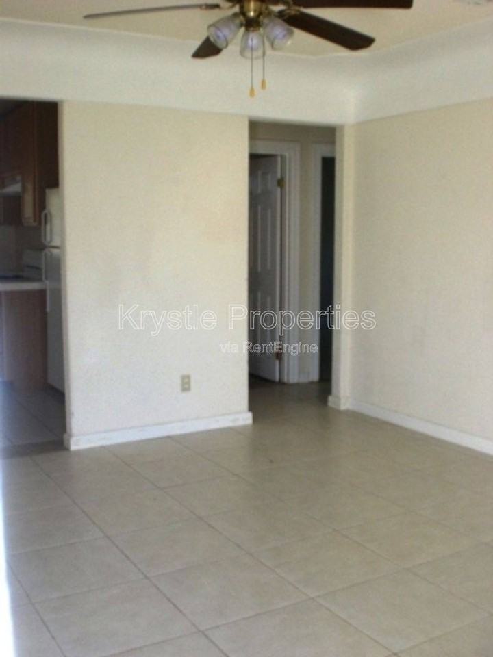 412 Home Acres Ave - Photo 3 of 10