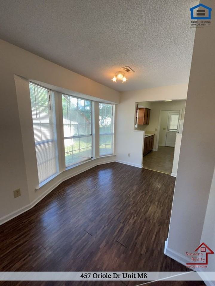 457 Oriole Dr #M8 - Photo 7 of 19