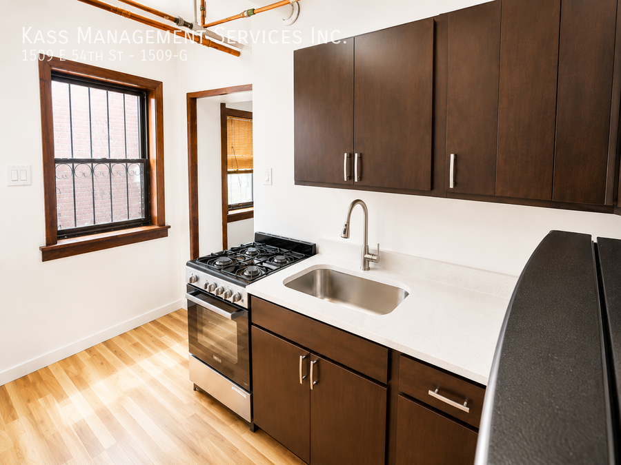 1509 E 54th St #1509G - Photo 2 of 8