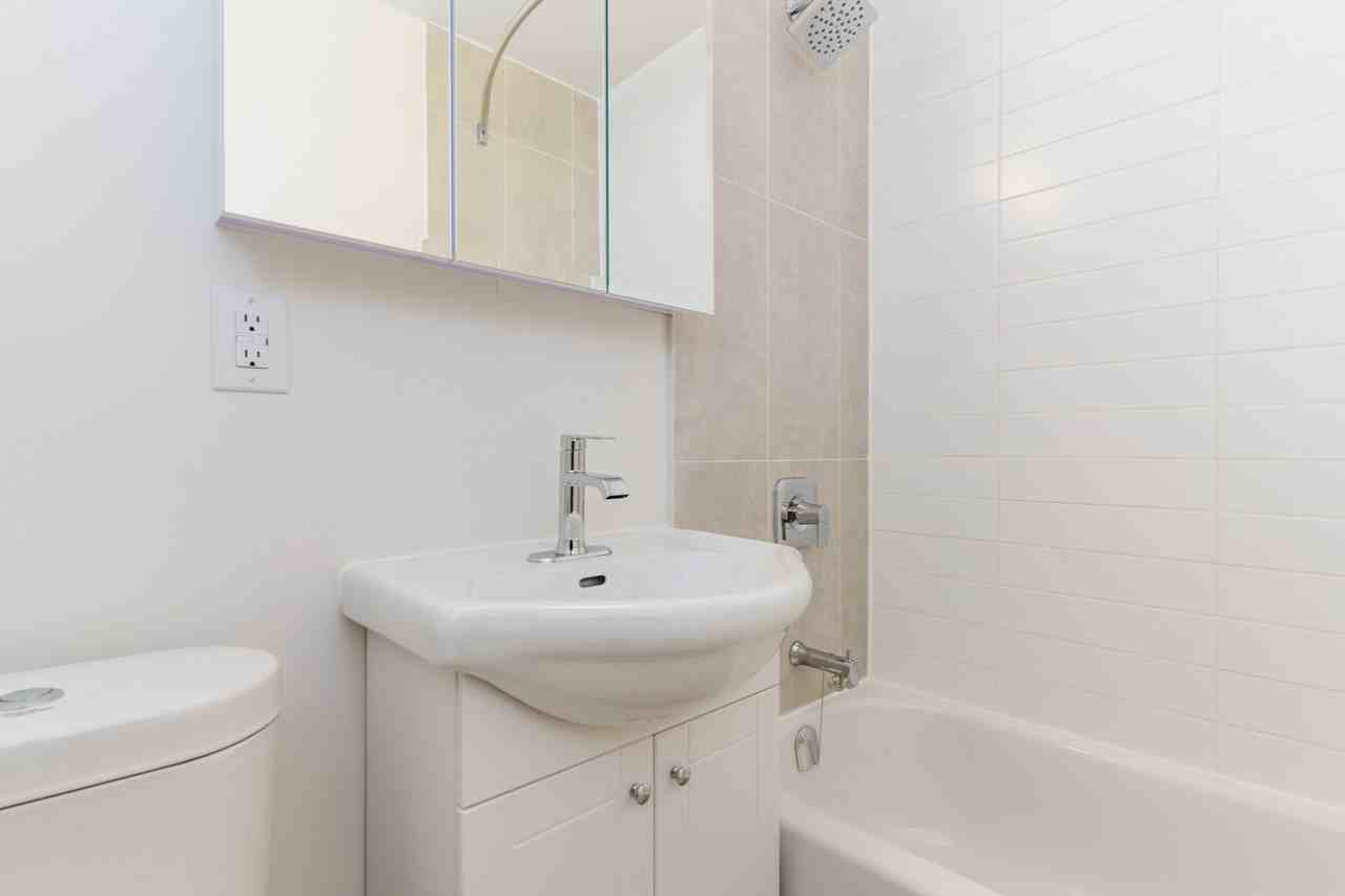 1220 Bayview Avenue - Photo 7 of 21