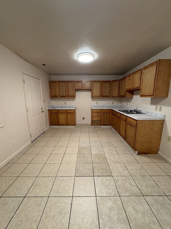 4425 Thompson Drive - Photo 3 of 15