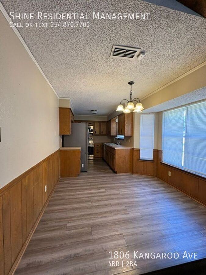 1806 Kangaroo Ave - Photo 7 of 13