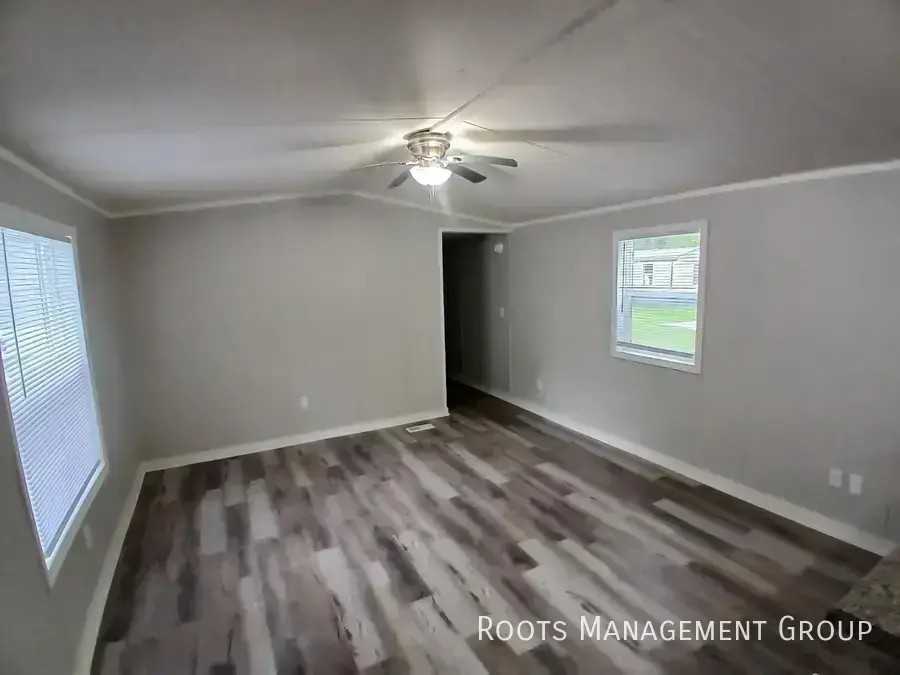 306 Carriage Lane Est #306 - Photo 2 of 12