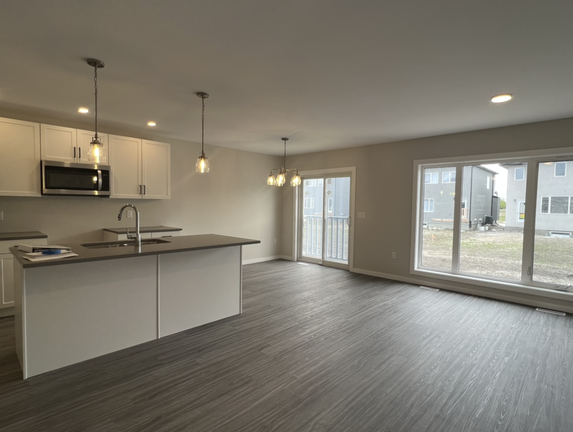 Ivy Row - Photo 5 of 28