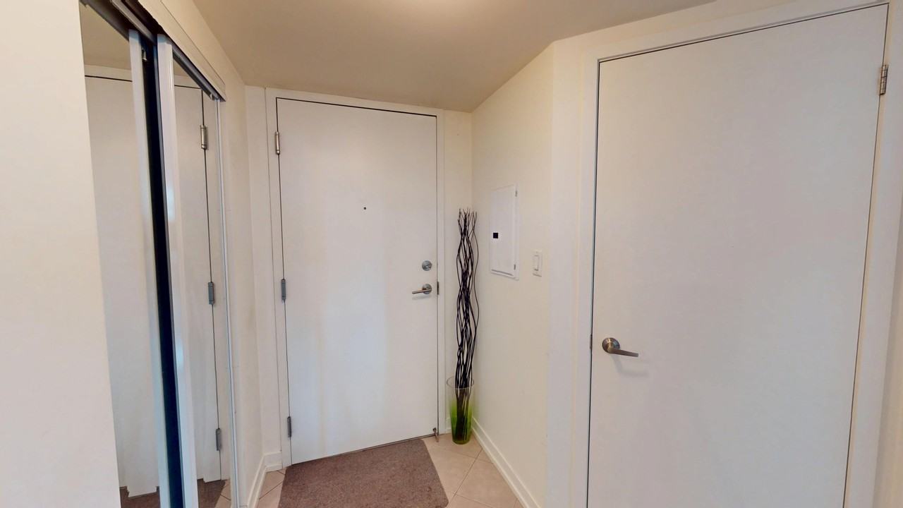 816 Lansdowne Ave - Photo 3 of 34