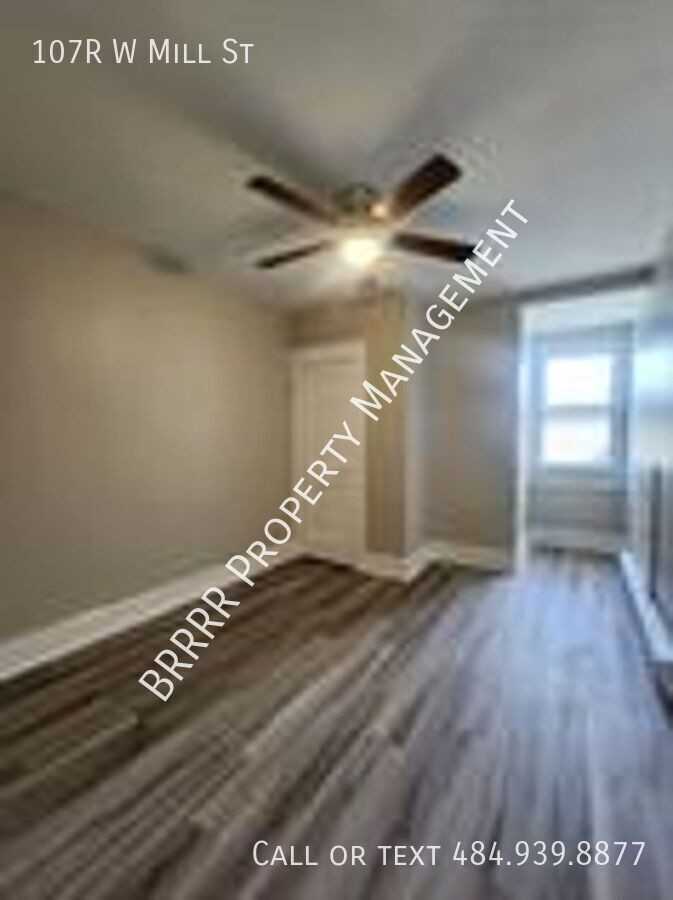 107R W Mill St - Photo 4 of 16