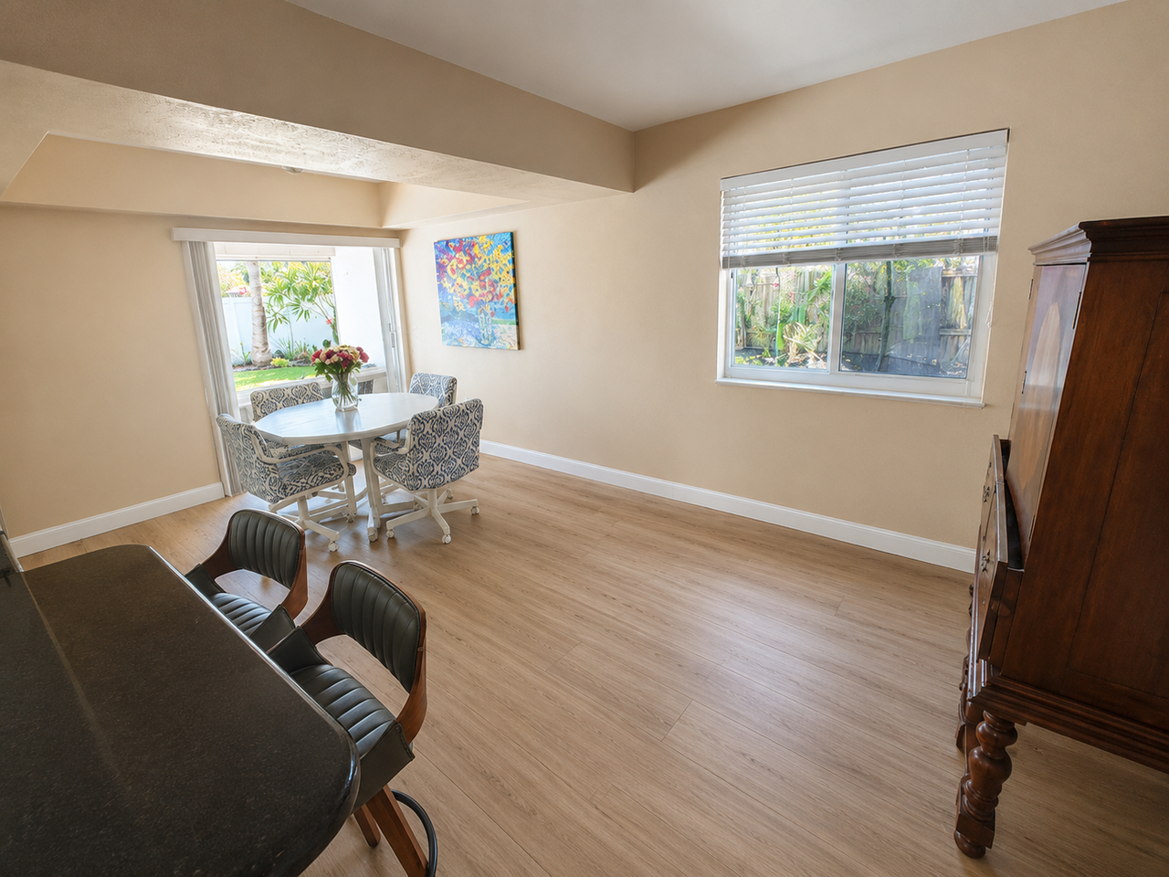 1807 Nw 37th St #NA - Photo 5 of 18